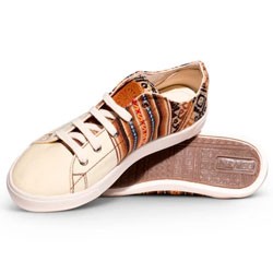 Sneaker Costa Challa crema hecho a mano en el ande de Perú